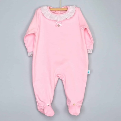 Babygrow de bebé em algodão de cor rosa.