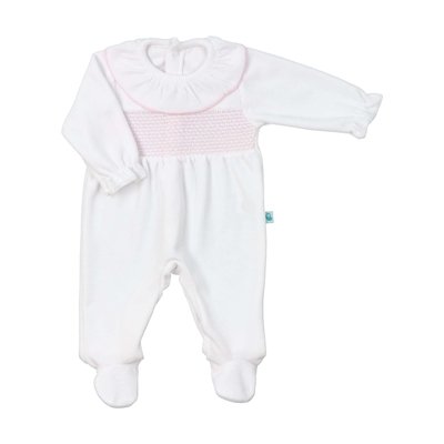 Babygrow veludo (laminado) com bordado de smocks e gola de folho, para bebés quentinhas, confortáveis e com pinta nas brincadeiras em casa! Vista de frente.