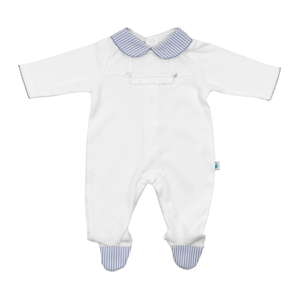 Babygrow de bebé branco com a gola em azul claro.