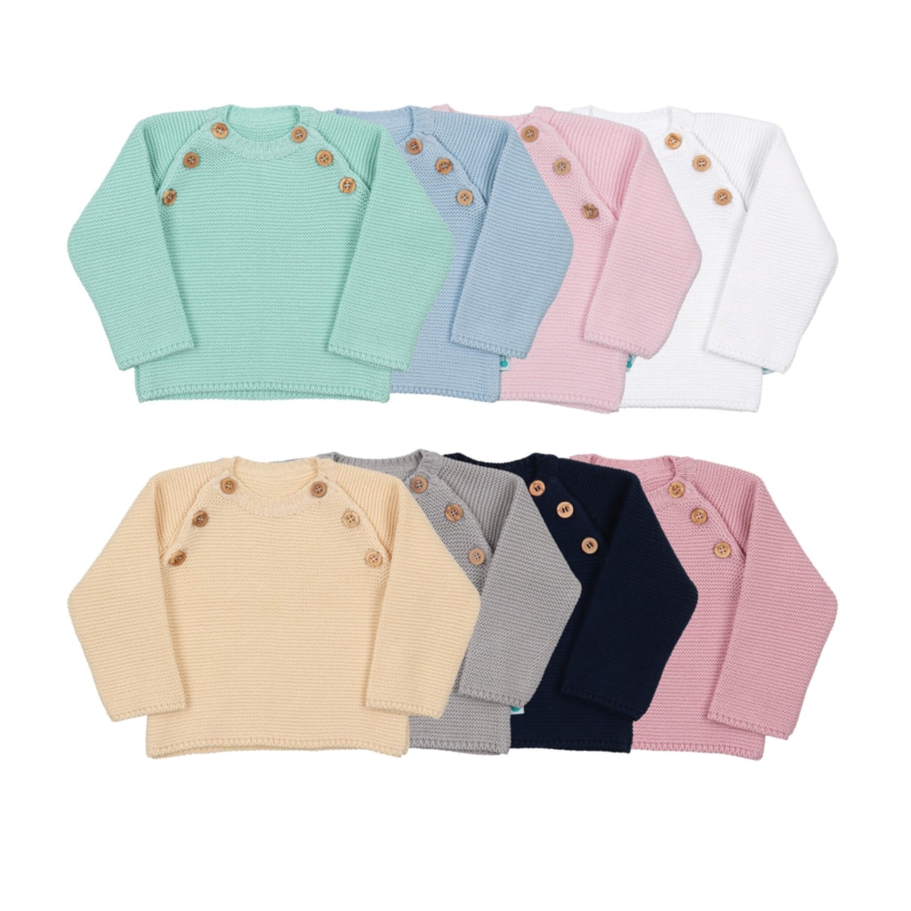 Conjunto de oito camisola de malha de bebé em diferentes cores.