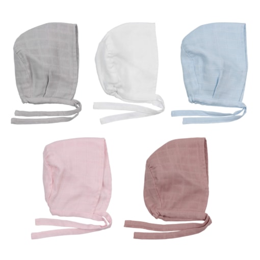 Conjunto de cinco toucas de bebé feitas em algodão orgânico.