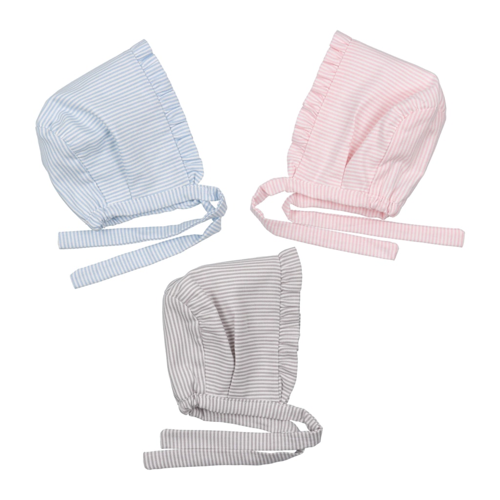 Conjunto de três toucas de bebé em algodão em azul claro, cinzento e rosa claro.